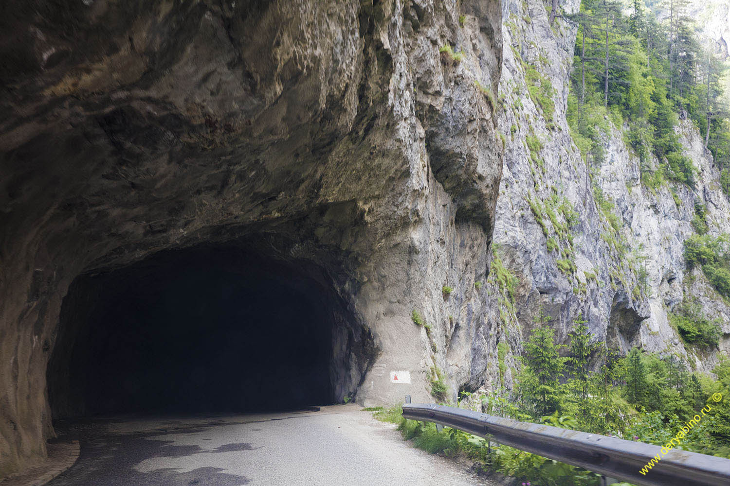    The Devil's Throat Cave Bulgaria