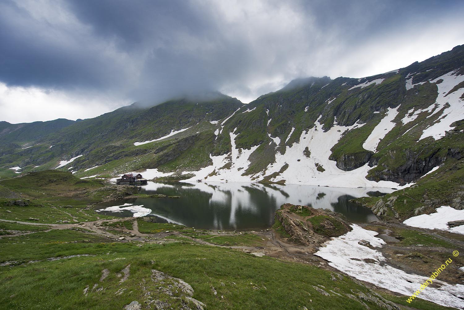    Balea Lake Romania