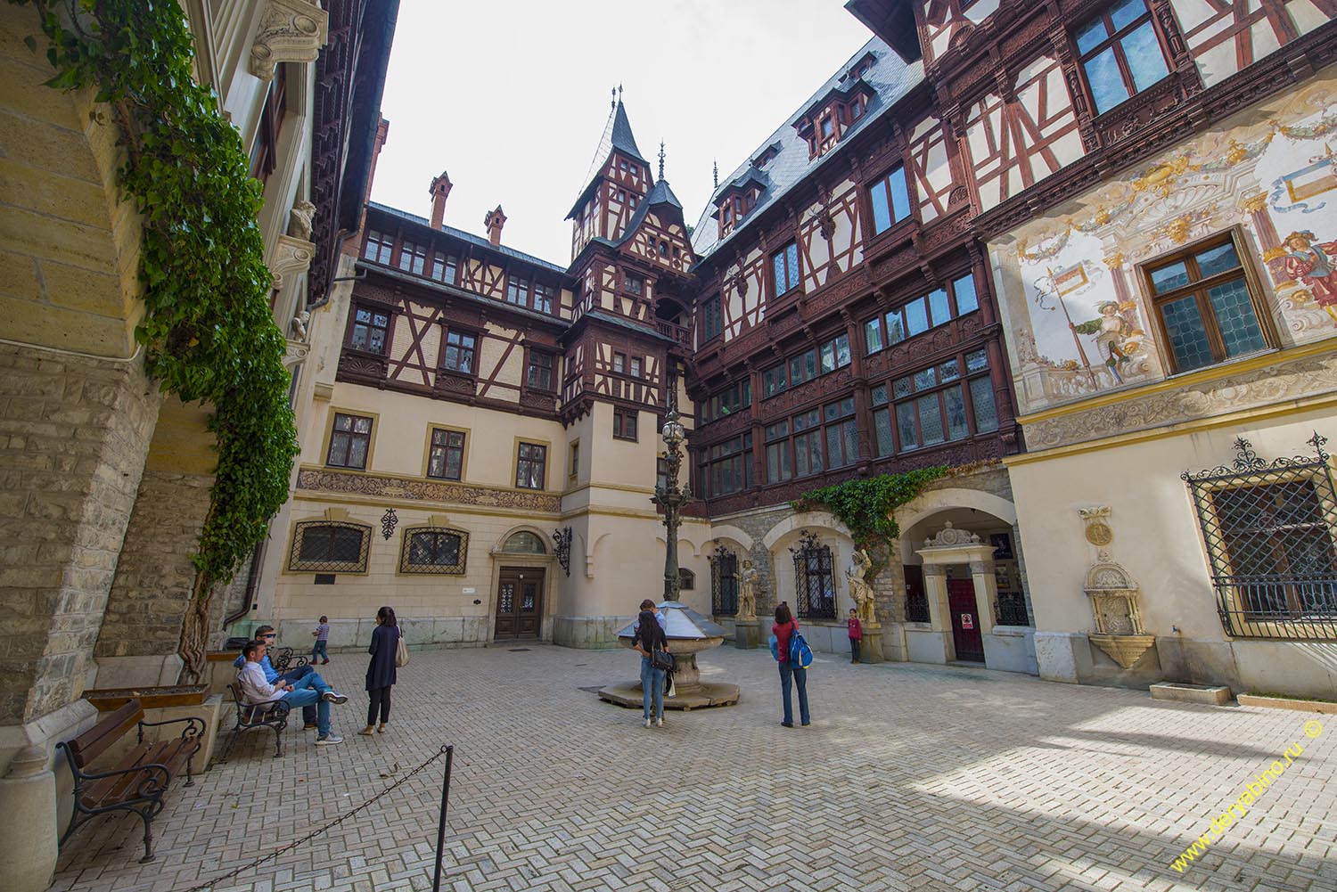    Peles Castle Romania