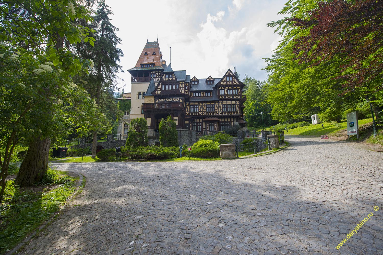Замок Пелеш Румыния Peles Castle Romania
