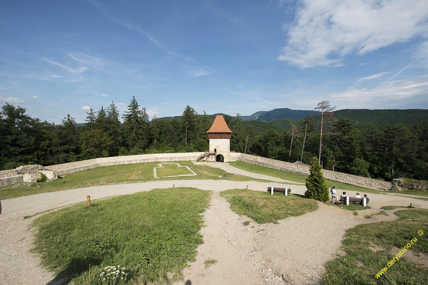    Rasnov Fortress Romania