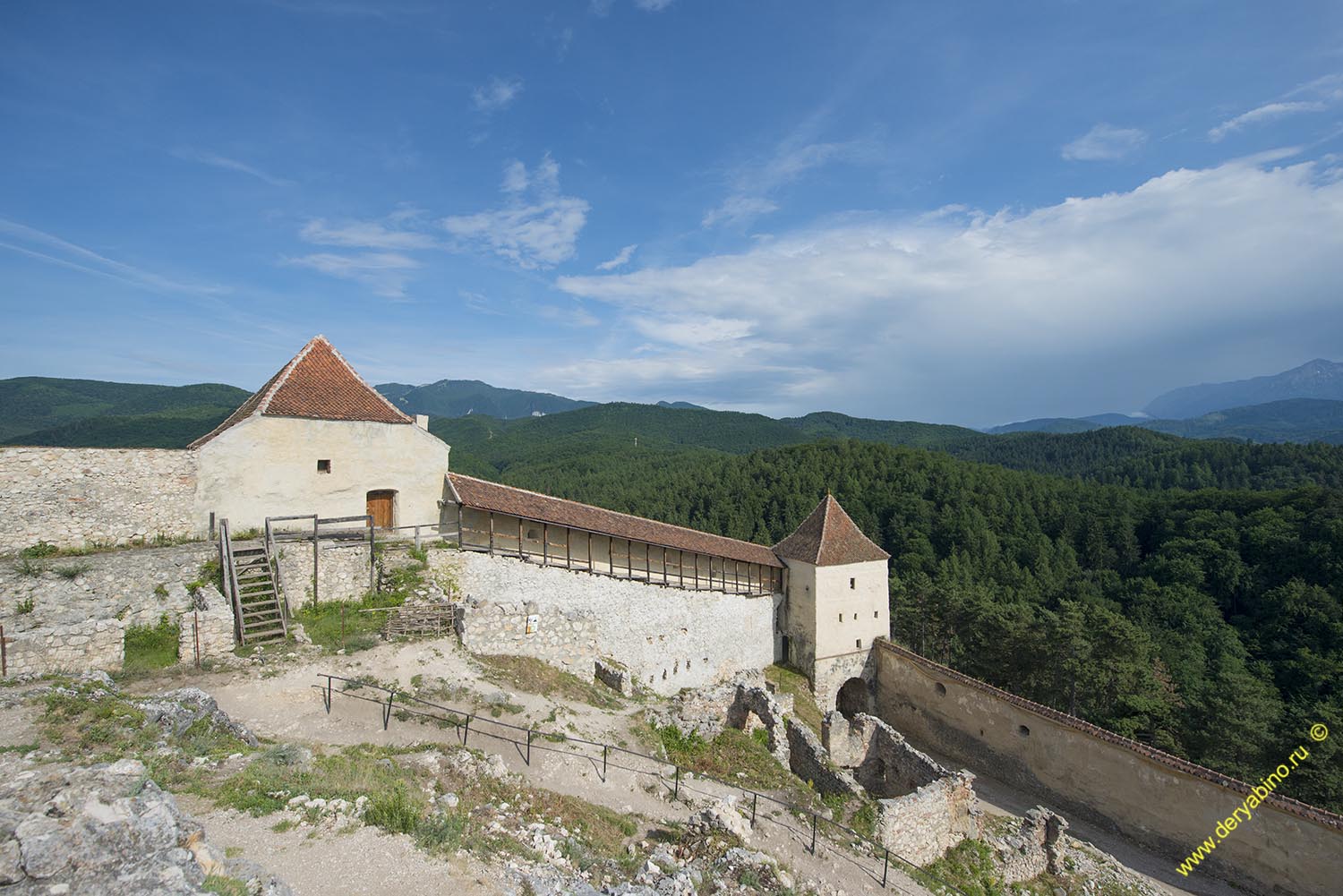    Rasnov Fortress Romania