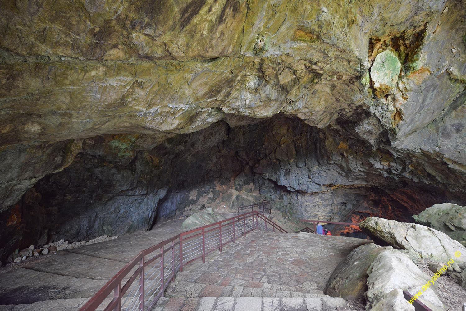 Ресавская пещера Сербия