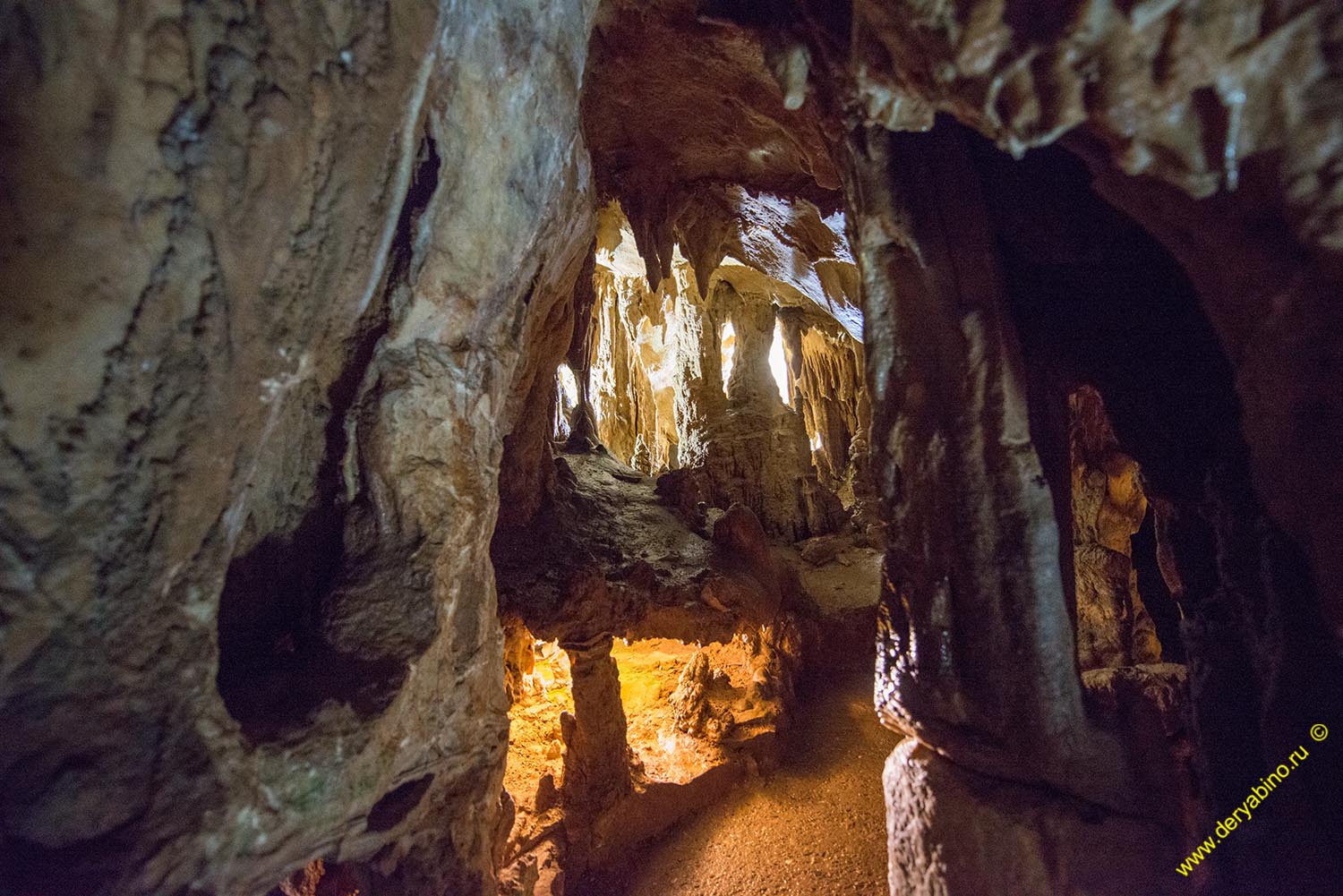 Ресавская пещера Сербия